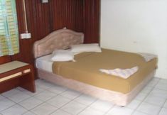Bilik Tidur 3 Riverside Beach Chalet