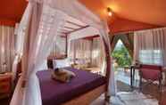 Kamar Tidur 3 Sang Giri Mountain Tent Resort