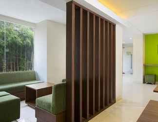 Lobby 2 Hotel IXO Bekasi