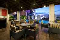 Quầy bar, cafe và phòng lounge Swiss-Belinn Tunjungan Surabaya