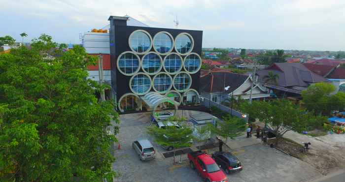 Bên ngoài Fovere Hotel Palangkaraya by Conary