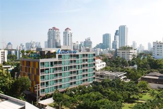 외관 4 Adelphi Forty-Nine