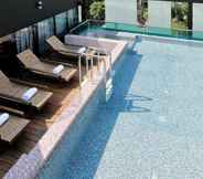 Swimming Pool 7 Hiptique Sukhumvit 13