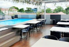 Swimming Pool 4 Hotel Ruby Syari'ah