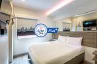 Bedroom Red Planet Bangkok Surawong (SHA Extra Plus+)