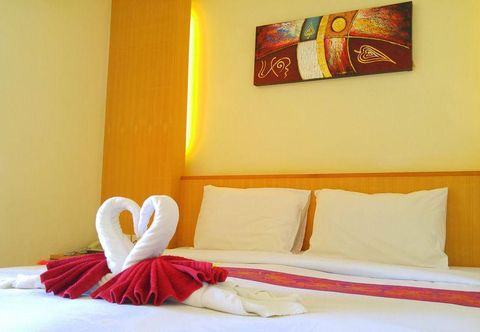 ห้องนอน The Son Patong Beach Hotel