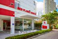 Exterior Red Planet Bangkok Asoke (SHA Extra Plus+)