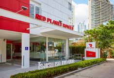 Exterior 2 Red Planet Bangkok Asoke 