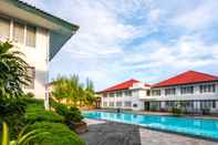 สระว่ายน้ำ Hotel Griya Sintesa Muara Enim