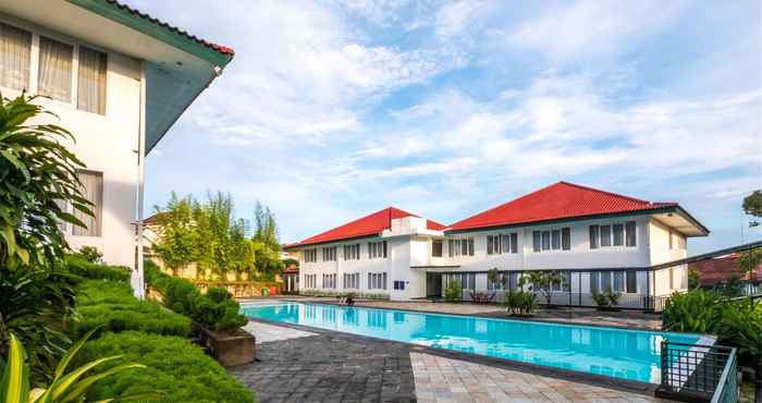 Swimming Pool Hotel Griya Sintesa Muara Enim