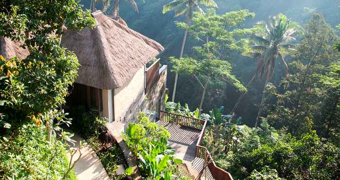 Luar Bangunan Tejaprana Resort & Spa