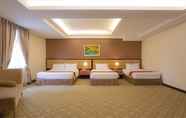 Bilik Tidur 4 Hallmark Crown Hotel - Melaka