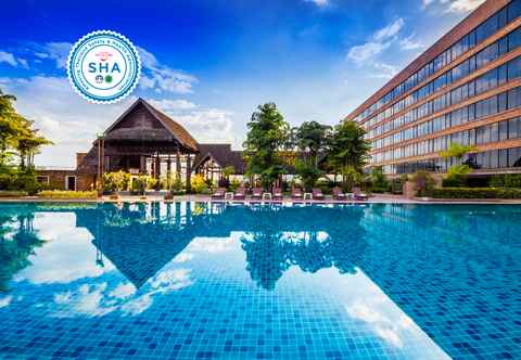 Swimming Pool Lotus Hotel Pang Suan Kaew