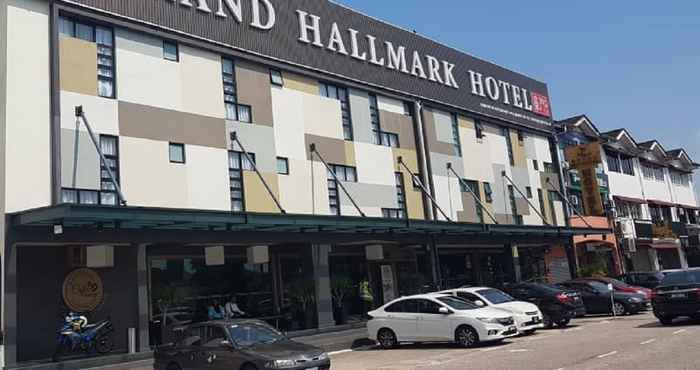 Bên ngoài Grand Hallmark Hotel - Johor Bahru