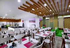 Restaurant 7 favehotel Malioboro - Yogyakarta
