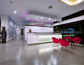 Lobby 2 favehotel Malioboro - Yogyakarta