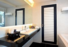 In-room Bathroom 4 Sea Sun Sand Resort & Spa 