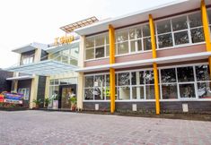 Exterior 2 Tulip Guest House