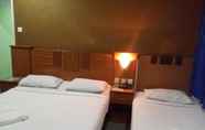 Kamar Tidur 6 Hotel Golden