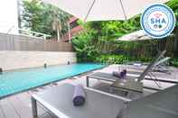 Swimming Pool Arize Hotel Sukhumvit