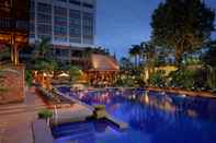 Kolam Renang Ramada Plaza by Wyndham Bangkok Menam Riverside