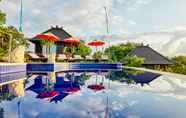 Kolam Renang 2 Sunrise Huts Lembongan