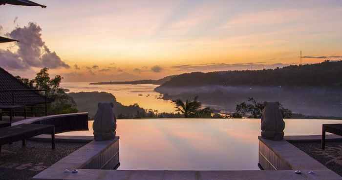 Swimming Pool Sunrise Huts Lembongan