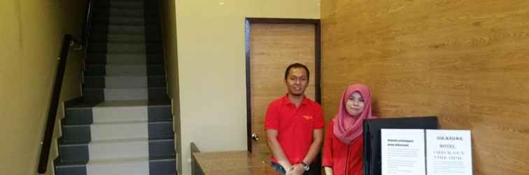 Lobi Hotel Iskandar