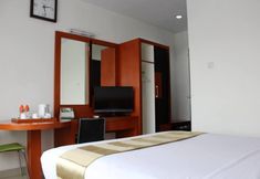 Bedroom 7 Grand Karawang Indah Hotel 