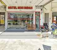 ภายนอกอาคาร 2 OYO 90727 Hotel Mini Indah