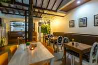 Bar, Cafe and Lounge Jayagiri Guesthouse