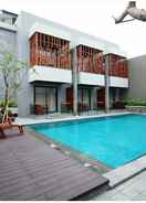 SWIMMING_POOL Grand Laguna Hotel & Villa Solo