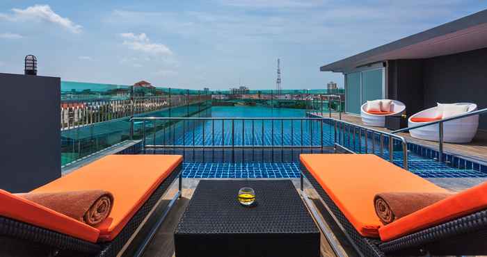 Kolam Renang Nova Express Pattaya Hotel by Compass Hospitality