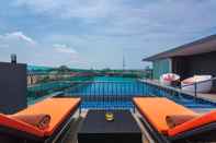 Kolam Renang Nova Express Pattaya Hotel by Compass Hospitality