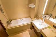 In-room Bathroom Nova Gold Hotel 