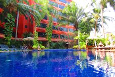 Swimming Pool Nova Park Hotel