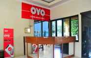 ล็อบบี้ 6 OYO 798 Yokima Beach Hotel