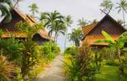 Bangunan 2 Monsoon Beach Villas