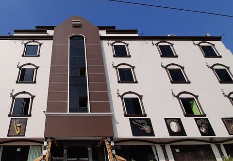 Exterior Music Hotel Batu Ampar