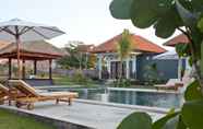 Swimming Pool 4 Bali Bule Homestay 