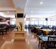 Restaurant 4 Grand Daira Hotel Palembang