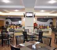 Restaurant 7 Grand Daira Hotel Palembang