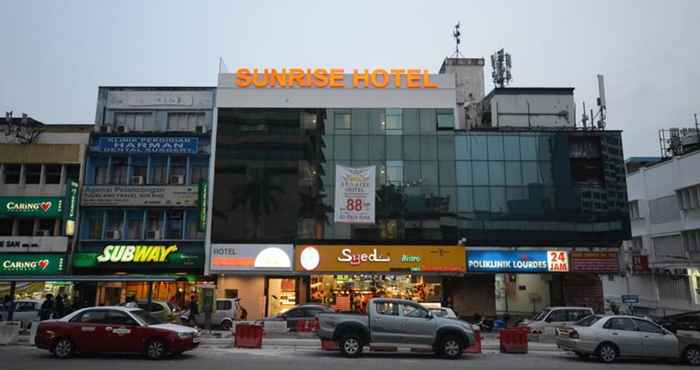 Bên ngoài Sunrise Hotel