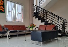 Common Space 5 Arya Graha Hostel