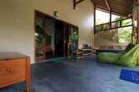 Fasilitas Hiburan Albany Homestay