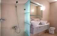 In-room Bathroom 3 Taman Agung Hotel