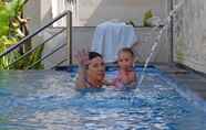 Swimming Pool 2 Taman Agung Hotel