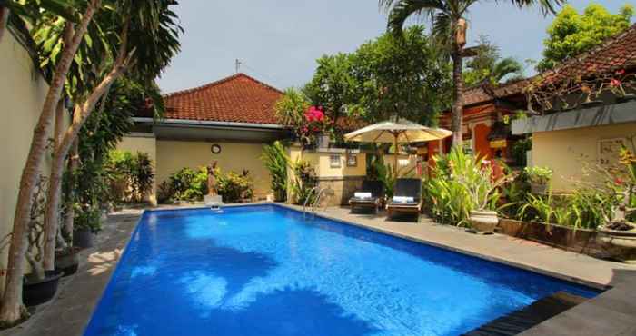 Swimming Pool Hotel Jati Sanur