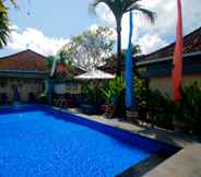 Swimming Pool 2 Hotel Jati Sanur