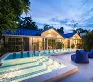 สระว่ายน้ำ 2 Zea Za Bungalow